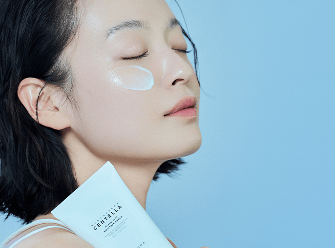 {"type":"root","children":[{"type":"paragraph","children":[{"type":"text","value":"Apply appropriate amount on face and pat gently with both palms for absorption. Use it as last step of skincare routine."}]}]}